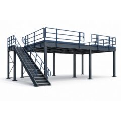 Площадка промышленного оборудования с металлической лестницей и защитным ограждением, белый фон