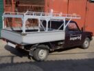 Грузовой автомобиль ВИС, вид сзади, виден верхний уровень металлического каркаса в кузове